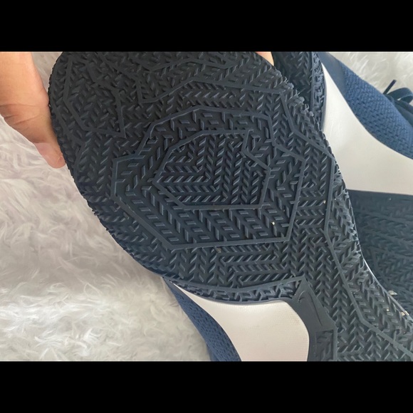 Nike Shoes - Picture 3 of 3